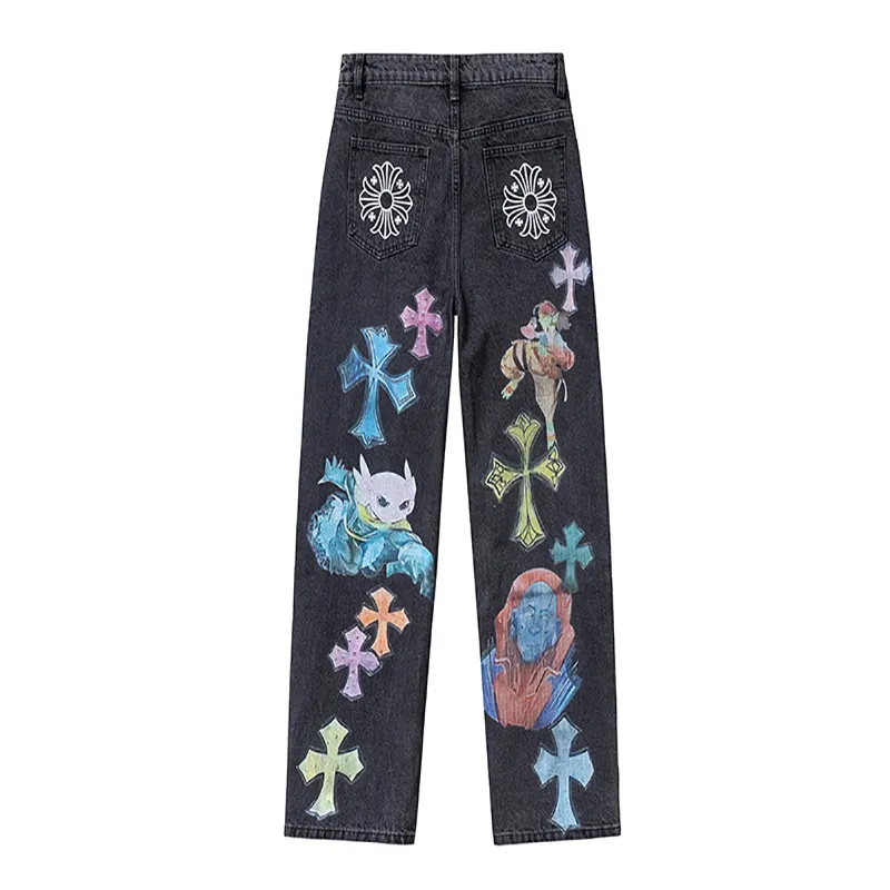 P300 💰 (top version) chrome hearts ss25 black elf print jeans. Styles with different wash textures, very friendly to people with thin legs and thick legs. The slightly flared version is very flattering to the leg shape. The moderate length will never go out of style. It can be matched easily and casually. It is the basis of various styles. It is a must-have in the wardrobe! The fabric is stiff but also makes the upper body soft without losing texture. The washing process is even more perfect. It is a must-have item for everyone! ! !  Color: black Size: 30-32-34-36 30 32 34 36 Waist circumference 80 85 90 95 Sitting circumference 105 110 115 120 Foot opening 46 47 48 49 External length 102 103 104 105